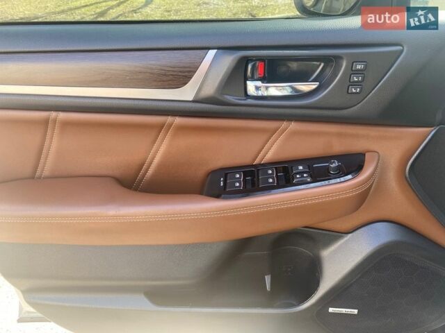 Білий Субару Аутбек, об'ємом двигуна 2.5 л та пробігом 166 тис. км за 19500 $, фото 17 на Automoto.ua