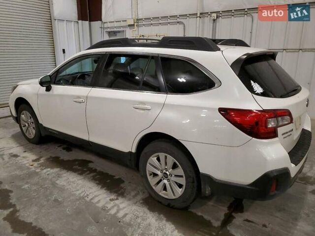 Білий Субару Аутбек, об'ємом двигуна 2.5 л та пробігом 128 тис. км за 2800 $, фото 1 на Automoto.ua