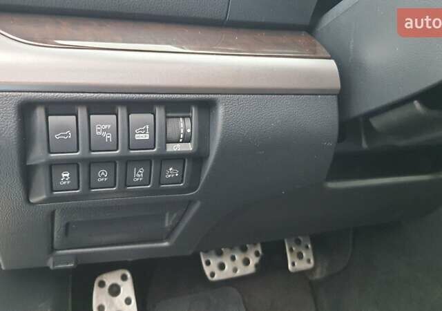 Белый Субару Аутбек, объемом двигателя 2.5 л и пробегом 199 тыс. км за 19450 $, фото 17 на Automoto.ua