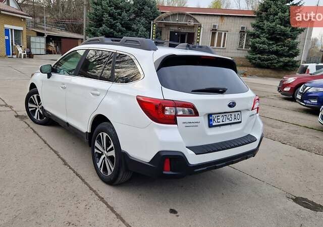 Білий Субару Аутбек, об'ємом двигуна 2.5 л та пробігом 96 тис. км за 17450 $, фото 5 на Automoto.ua
