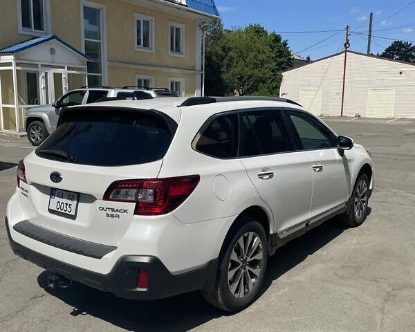 Білий Субару Аутбек, об'ємом двигуна 3.63 л та пробігом 69 тис. км за 26100 $, фото 17 на Automoto.ua