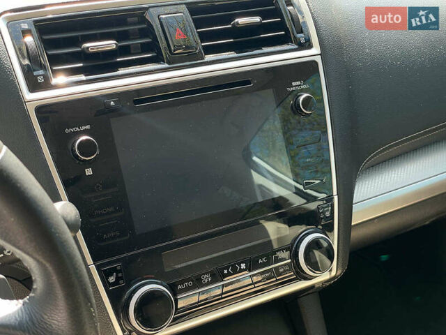 Белый Субару Аутбек, объемом двигателя 2.5 л и пробегом 102 тыс. км за 15990 $, фото 18 на Automoto.ua