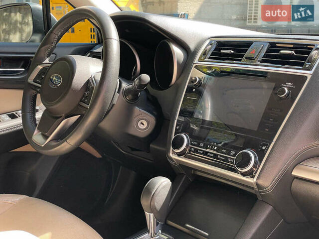 Белый Субару Аутбек, объемом двигателя 2.5 л и пробегом 102 тыс. км за 15990 $, фото 27 на Automoto.ua