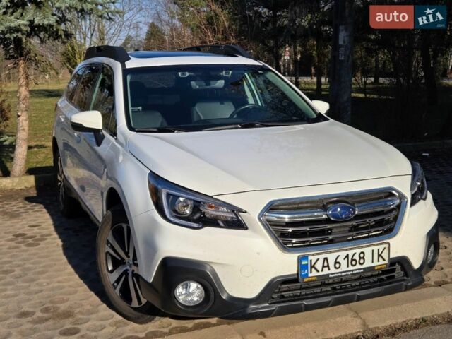 Білий Субару Аутбек, об'ємом двигуна 2.5 л та пробігом 77 тис. км за 18000 $, фото 3 на Automoto.ua