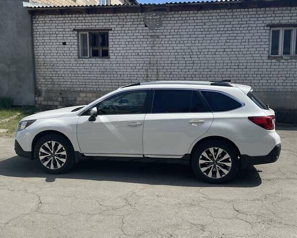 Білий Субару Аутбек, об'ємом двигуна 3.63 л та пробігом 69 тис. км за 26100 $, фото 23 на Automoto.ua