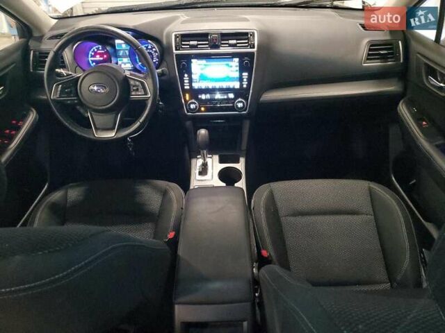 Білий Субару Аутбек, об'ємом двигуна 2.5 л та пробігом 128 тис. км за 2800 $, фото 7 на Automoto.ua