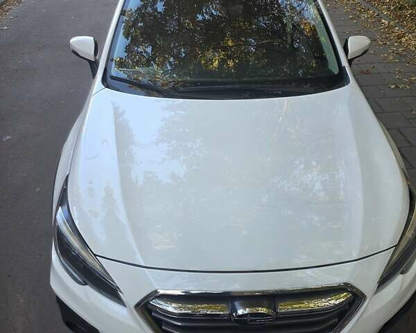 Белый Субару Аутбек, объемом двигателя 2.5 л и пробегом 116 тыс. км за 18900 $, фото 18 на Automoto.ua