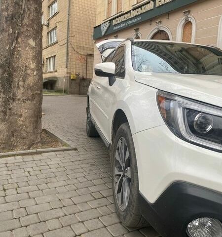 Білий Субару Аутбек, об'ємом двигуна 2.5 л та пробігом 166 тис. км за 19500 $, фото 3 на Automoto.ua