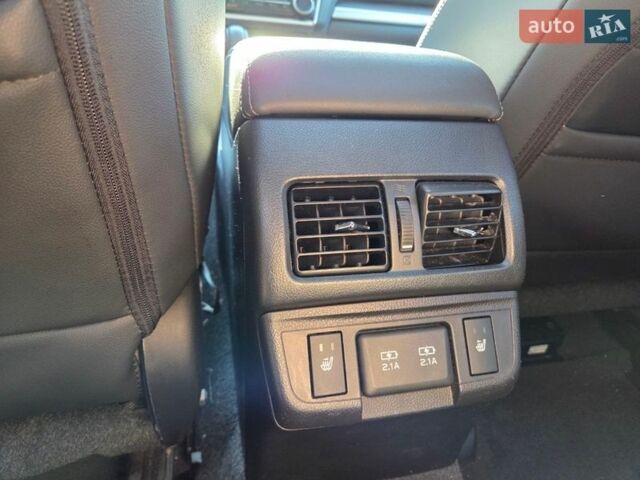 Белый Субару Аутбек, объемом двигателя 2.5 л и пробегом 77 тыс. км за 23000 $, фото 27 на Automoto.ua