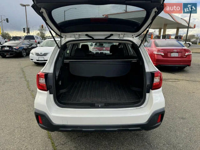 Білий Субару Аутбек, об'ємом двигуна 2.5 л та пробігом 27 тис. км за 4900 $, фото 7 на Automoto.ua