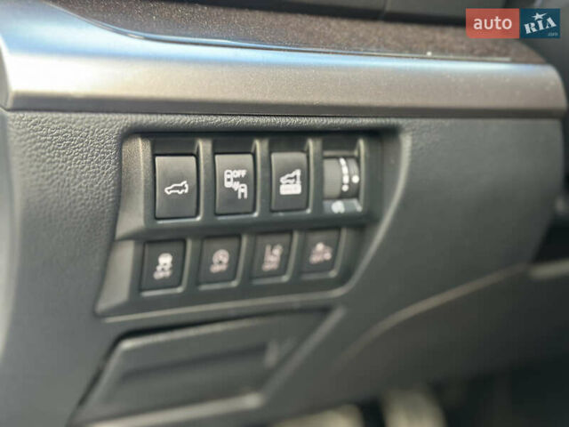 Білий Субару Аутбек, об'ємом двигуна 2.5 л та пробігом 92 тис. км за 22500 $, фото 29 на Automoto.ua