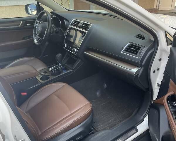 Білий Субару Аутбек, об'ємом двигуна 3.63 л та пробігом 69 тис. км за 26100 $, фото 30 на Automoto.ua