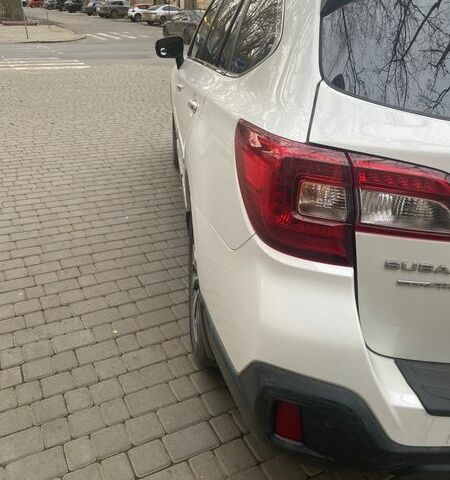Білий Субару Аутбек, об'ємом двигуна 2.5 л та пробігом 166 тис. км за 19500 $, фото 15 на Automoto.ua