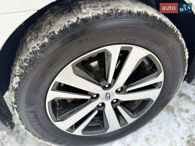 Білий Субару Аутбек, об'ємом двигуна 2.5 л та пробігом 92 тис. км за 22500 $, фото 16 на Automoto.ua