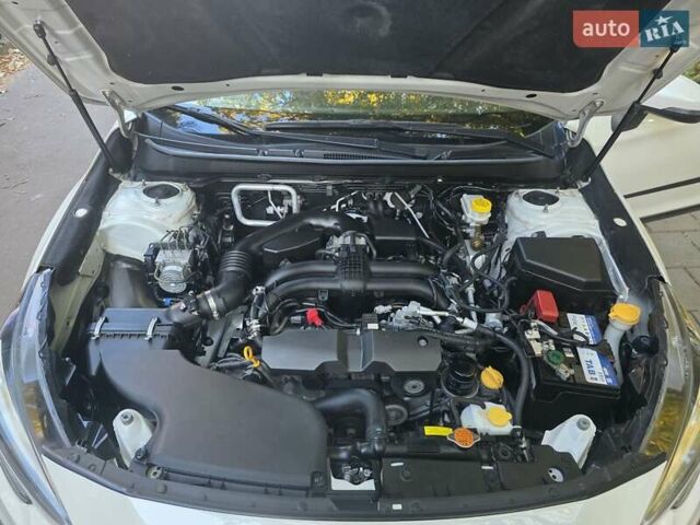 Белый Субару Аутбек, объемом двигателя 2.5 л и пробегом 116 тыс. км за 18900 $, фото 8 на Automoto.ua