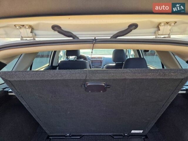 Белый Субару Аутбек, объемом двигателя 2.5 л и пробегом 77 тыс. км за 23000 $, фото 36 на Automoto.ua