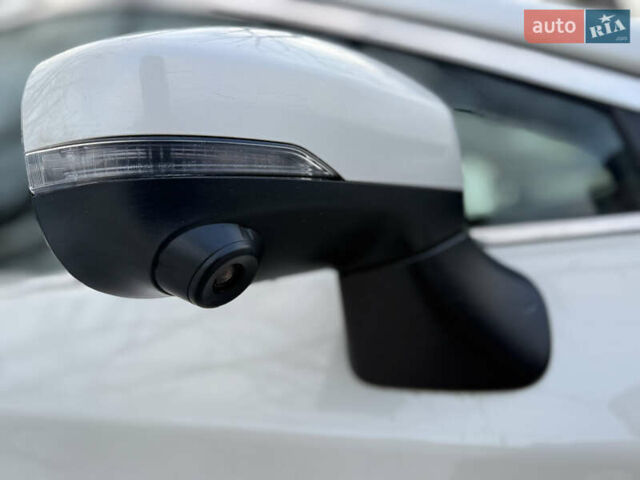 Білий Субару Аутбек, об'ємом двигуна 2.5 л та пробігом 92 тис. км за 22500 $, фото 10 на Automoto.ua
