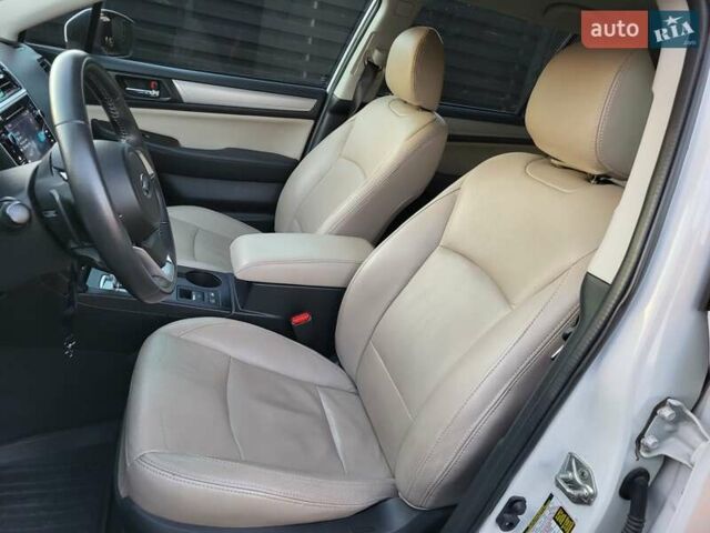 Белый Субару Аутбек, объемом двигателя 2.5 л и пробегом 105 тыс. км за 14999 $, фото 19 на Automoto.ua