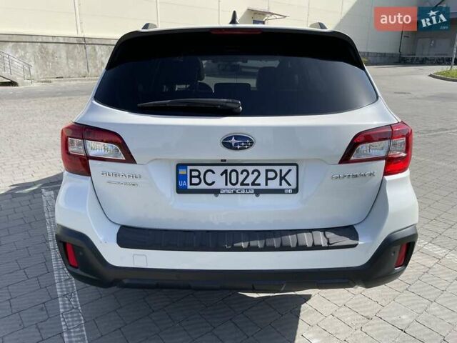 Білий Субару Аутбек, об'ємом двигуна 2.5 л та пробігом 128 тис. км за 21000 $, фото 2 на Automoto.ua