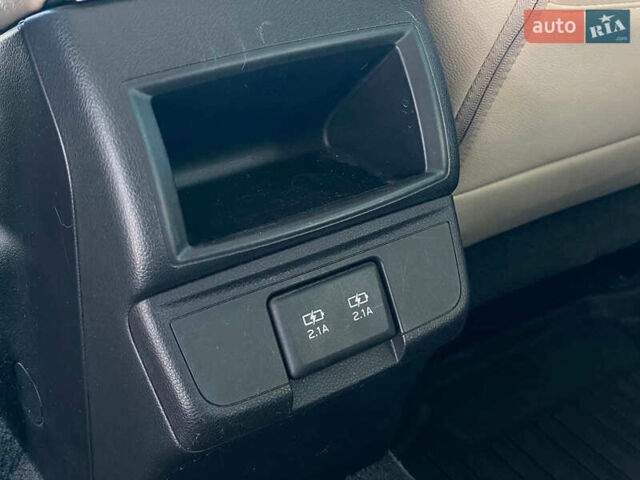 Белый Субару Аутбек, объемом двигателя 2.5 л и пробегом 102 тыс. км за 15990 $, фото 21 на Automoto.ua