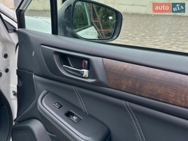 Белый Субару Аутбек, объемом двигателя 2.5 л и пробегом 79 тыс. км за 17600 $, фото 18 на Automoto.ua