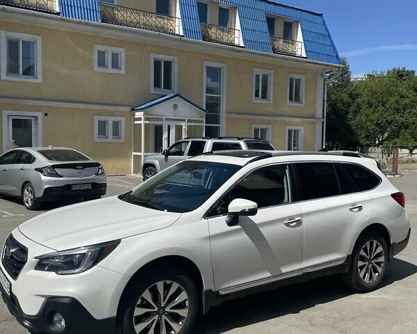 Білий Субару Аутбек, об'ємом двигуна 3.63 л та пробігом 69 тис. км за 26100 $, фото 6 на Automoto.ua