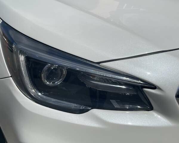 Білий Субару Аутбек, об'ємом двигуна 3.63 л та пробігом 69 тис. км за 26100 $, фото 13 на Automoto.ua