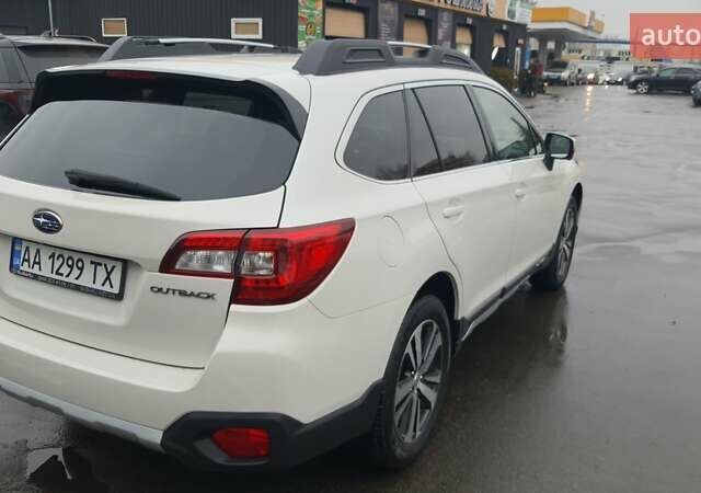 Белый Субару Аутбек, объемом двигателя 2.5 л и пробегом 199 тыс. км за 19450 $, фото 2 на Automoto.ua