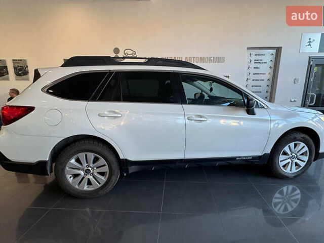 Білий Субару Аутбек, об'ємом двигуна 2.5 л та пробігом 76 тис. км за 18200 $, фото 7 на Automoto.ua