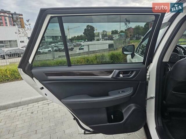 Білий Субару Аутбек, об'ємом двигуна 2.5 л та пробігом 92 тис. км за 26000 $, фото 18 на Automoto.ua