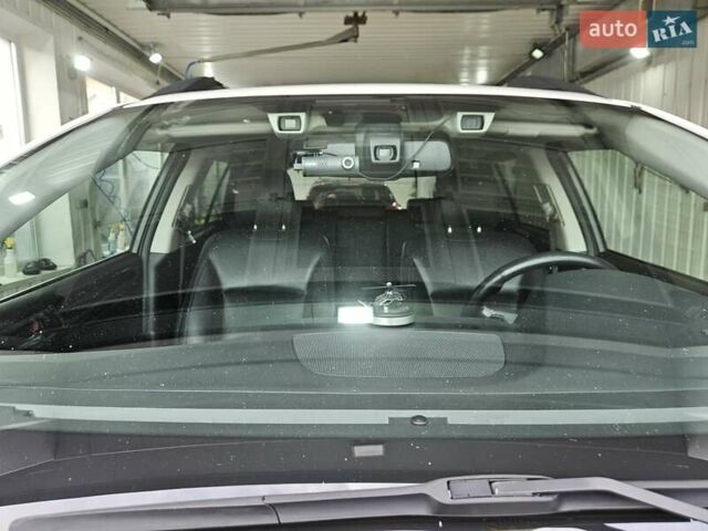 Білий Субару Аутбек, об'ємом двигуна 2.5 л та пробігом 92 тис. км за 26000 $, фото 30 на Automoto.ua