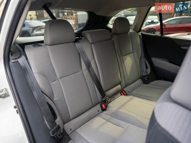 Білий Субару Аутбек, об'ємом двигуна 2.5 л та пробігом 91 тис. км за 19300 $, фото 26 на Automoto.ua