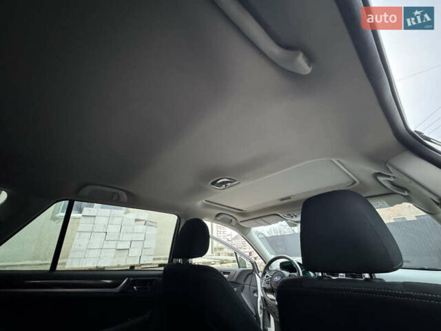 Белый Субару Аутбек, объемом двигателя 2.5 л и пробегом 60 тыс. км за 19800 $, фото 29 на Automoto.ua