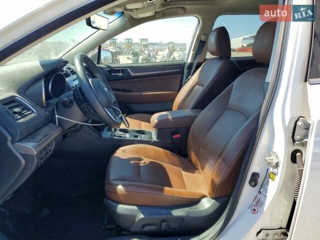 Белый Субару Аутбек, объемом двигателя 3.63 л и пробегом 88 тыс. км за 3400 $, фото 6 на Automoto.ua