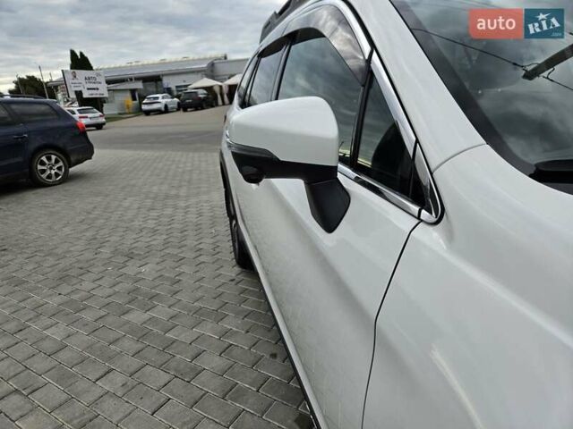 Белый Субару Аутбек, объемом двигателя 2.5 л и пробегом 92 тыс. км за 26000 $, фото 34 на Automoto.ua