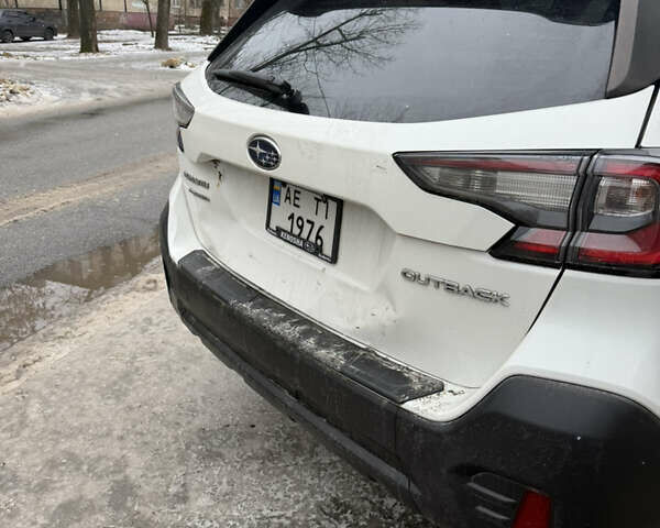 Белый Субару Аутбек, объемом двигателя 2.5 л и пробегом 94 тыс. км за 16900 $, фото 11 на Automoto.ua