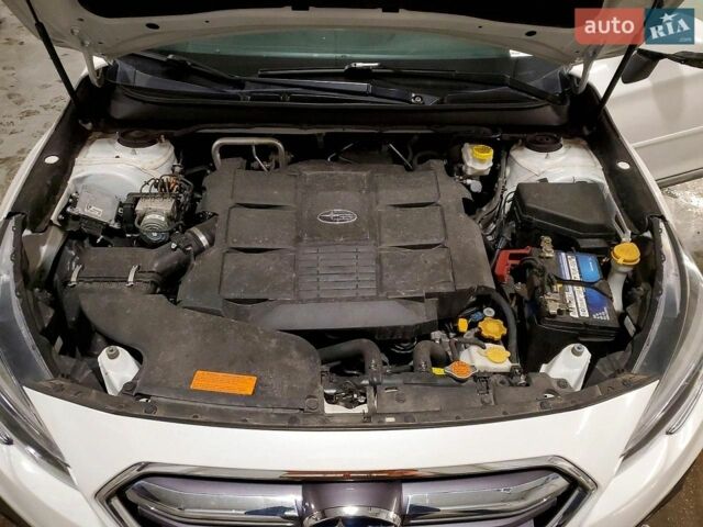 Білий Субару Аутбек, об'ємом двигуна 3.63 л та пробігом 118 тис. км за 4500 $, фото 11 на Automoto.ua