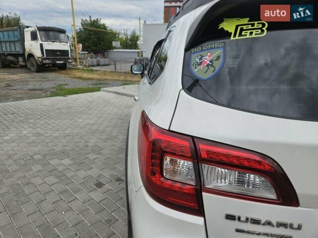 Белый Субару Аутбек, объемом двигателя 2.5 л и пробегом 92 тыс. км за 26000 $, фото 15 на Automoto.ua
