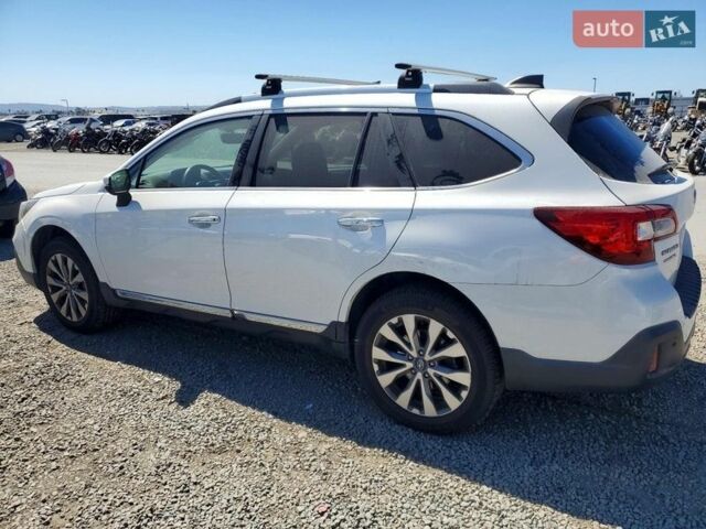 Белый Субару Аутбек, объемом двигателя 3.63 л и пробегом 88 тыс. км за 3400 $, фото 1 на Automoto.ua
