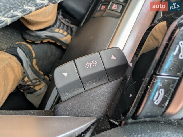 Білий Субару Аутбек, об'ємом двигуна 2.5 л та пробігом 220 тис. км за 17900 $, фото 21 на Automoto.ua