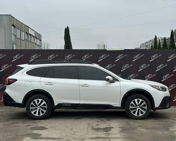 Білий Субару Аутбек, об'ємом двигуна 2.5 л та пробігом 40 тис. км за 21900 $, фото 3 на Automoto.ua