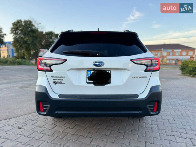 Білий Субару Аутбек, об'ємом двигуна 2.5 л та пробігом 40 тис. км за 21000 $, фото 2 на Automoto.ua
