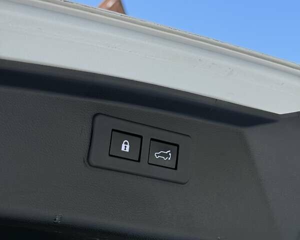 Білий Субару Аутбек, об'ємом двигуна 2.5 л та пробігом 40 тис. км за 20900 $, фото 17 на Automoto.ua