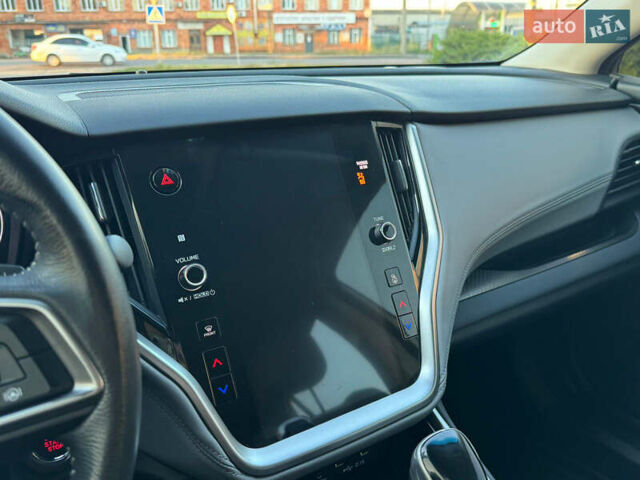 Білий Субару Аутбек, об'ємом двигуна 2.5 л та пробігом 40 тис. км за 21000 $, фото 3 на Automoto.ua