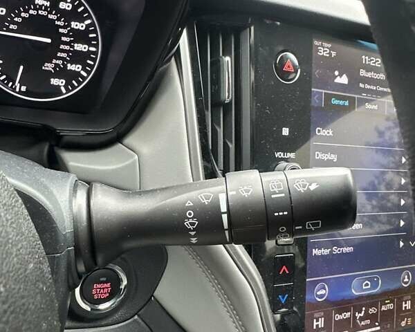 Білий Субару Аутбек, об'ємом двигуна 2.5 л та пробігом 40 тис. км за 21900 $, фото 34 на Automoto.ua