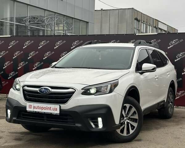 Білий Субару Аутбек, об'ємом двигуна 2.5 л та пробігом 40 тис. км за 21900 $, фото 2 на Automoto.ua
