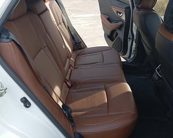 Белый Субару Аутбек, объемом двигателя 2.39 л и пробегом 126 тыс. км за 27600 $, фото 15 на Automoto.ua