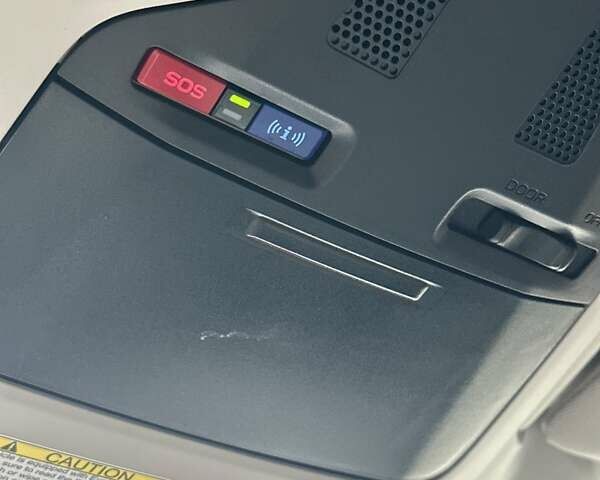 Білий Субару Аутбек, об'ємом двигуна 2.5 л та пробігом 40 тис. км за 21900 $, фото 39 на Automoto.ua