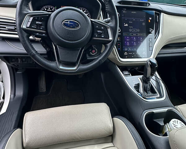 Белый Субару Аутбек, объемом двигателя 2.5 л и пробегом 110 тыс. км за 23999 $, фото 23 на Automoto.ua