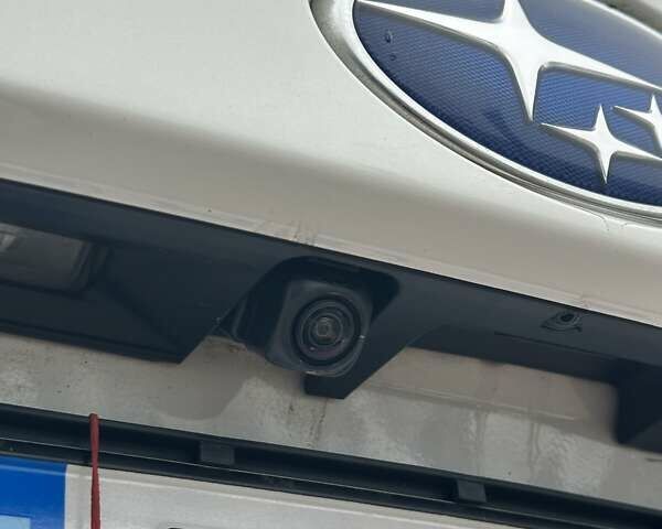 Білий Субару Аутбек, об'ємом двигуна 2.5 л та пробігом 40 тис. км за 21900 $, фото 11 на Automoto.ua